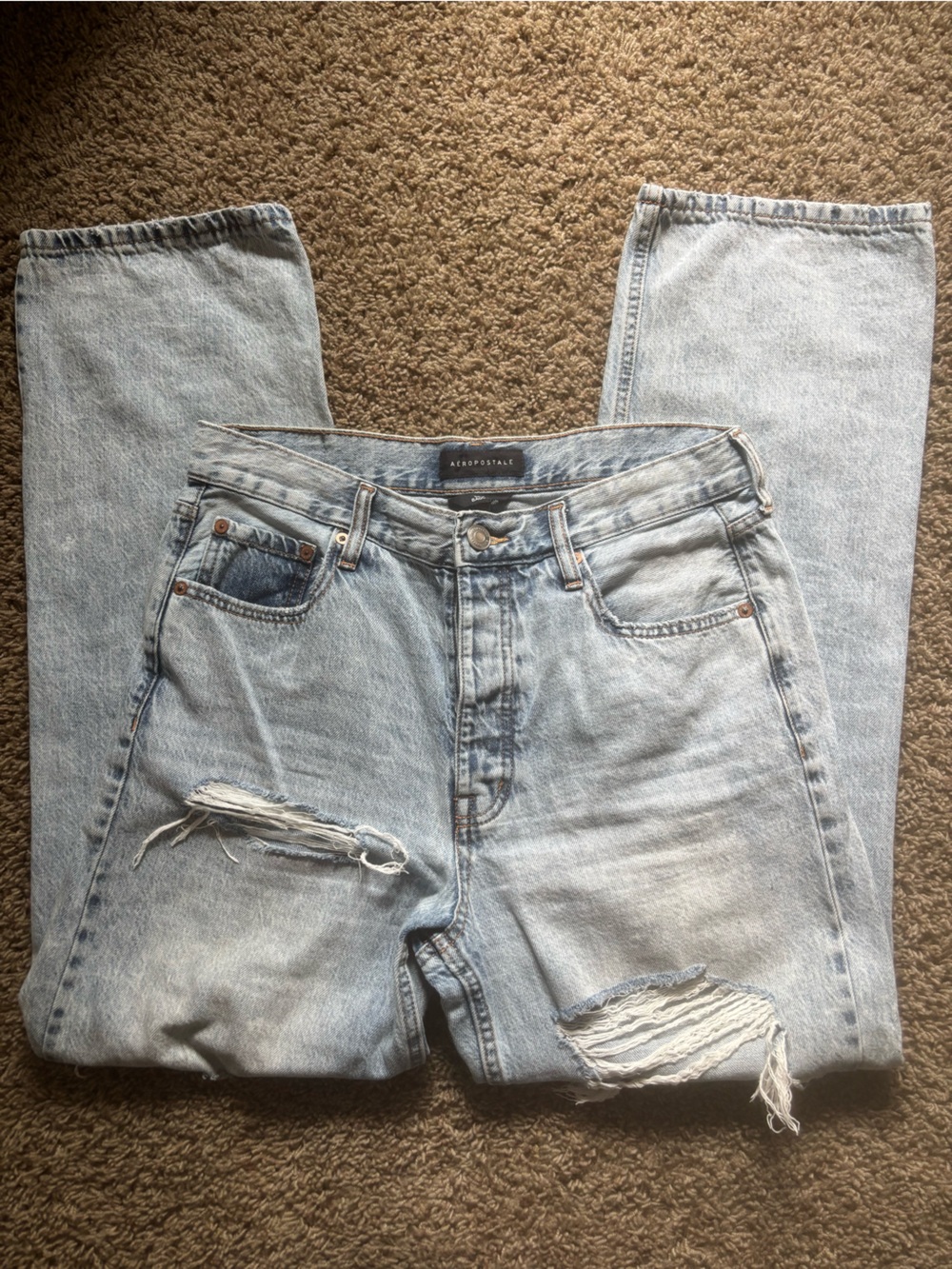 American Eagle Outfitters Light Wash Ripped Relaxed Jeans